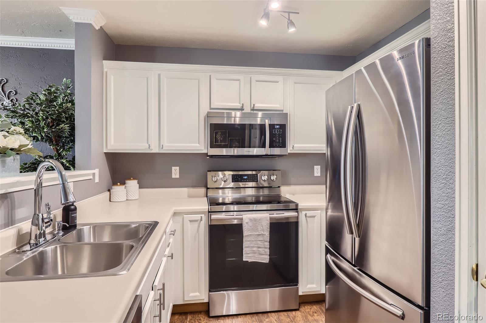 MLS Image #10 for 2415 e 110th drive,northglenn, Colorado