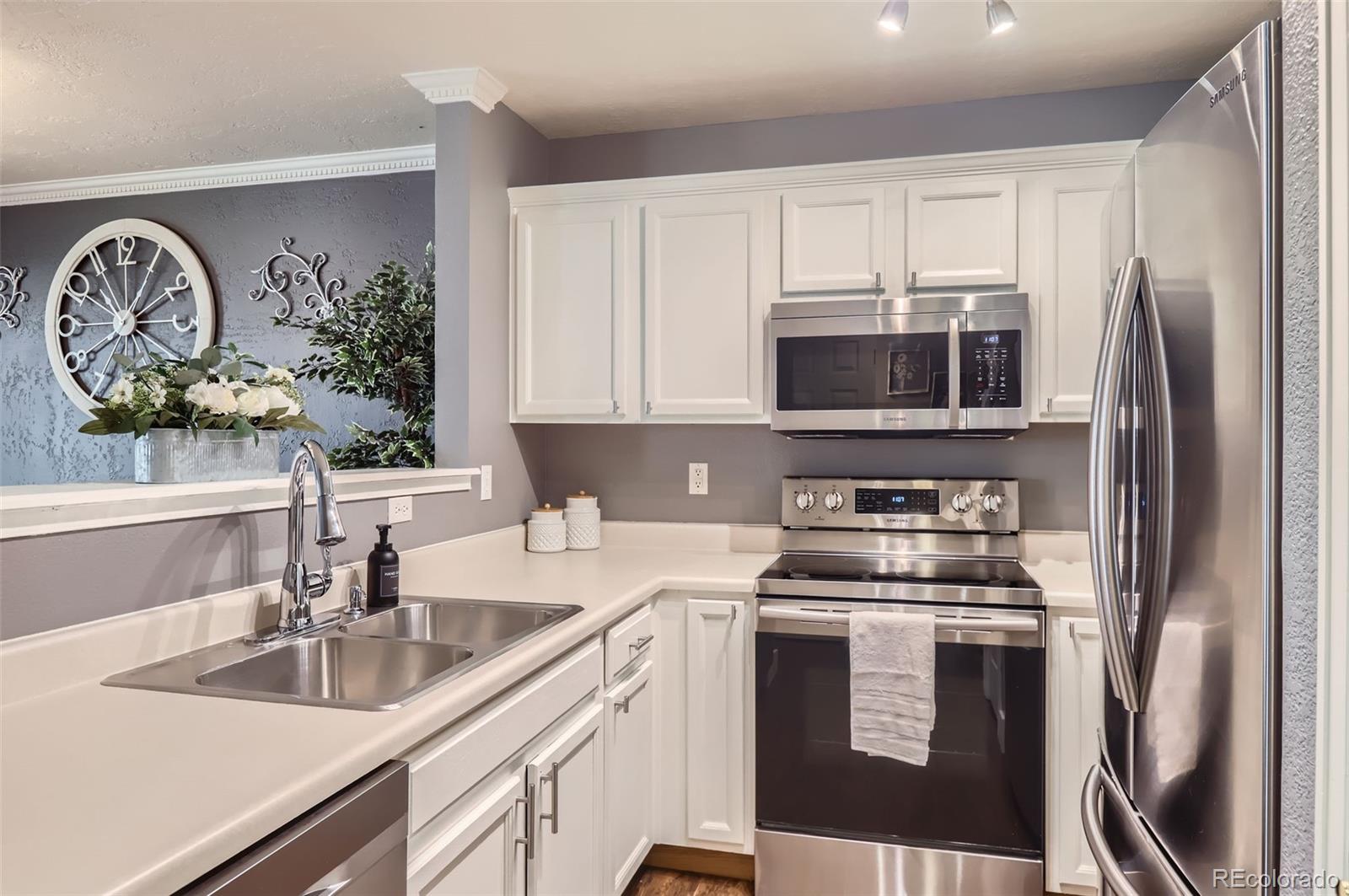 MLS Image #11 for 2415 e 110th drive,northglenn, Colorado