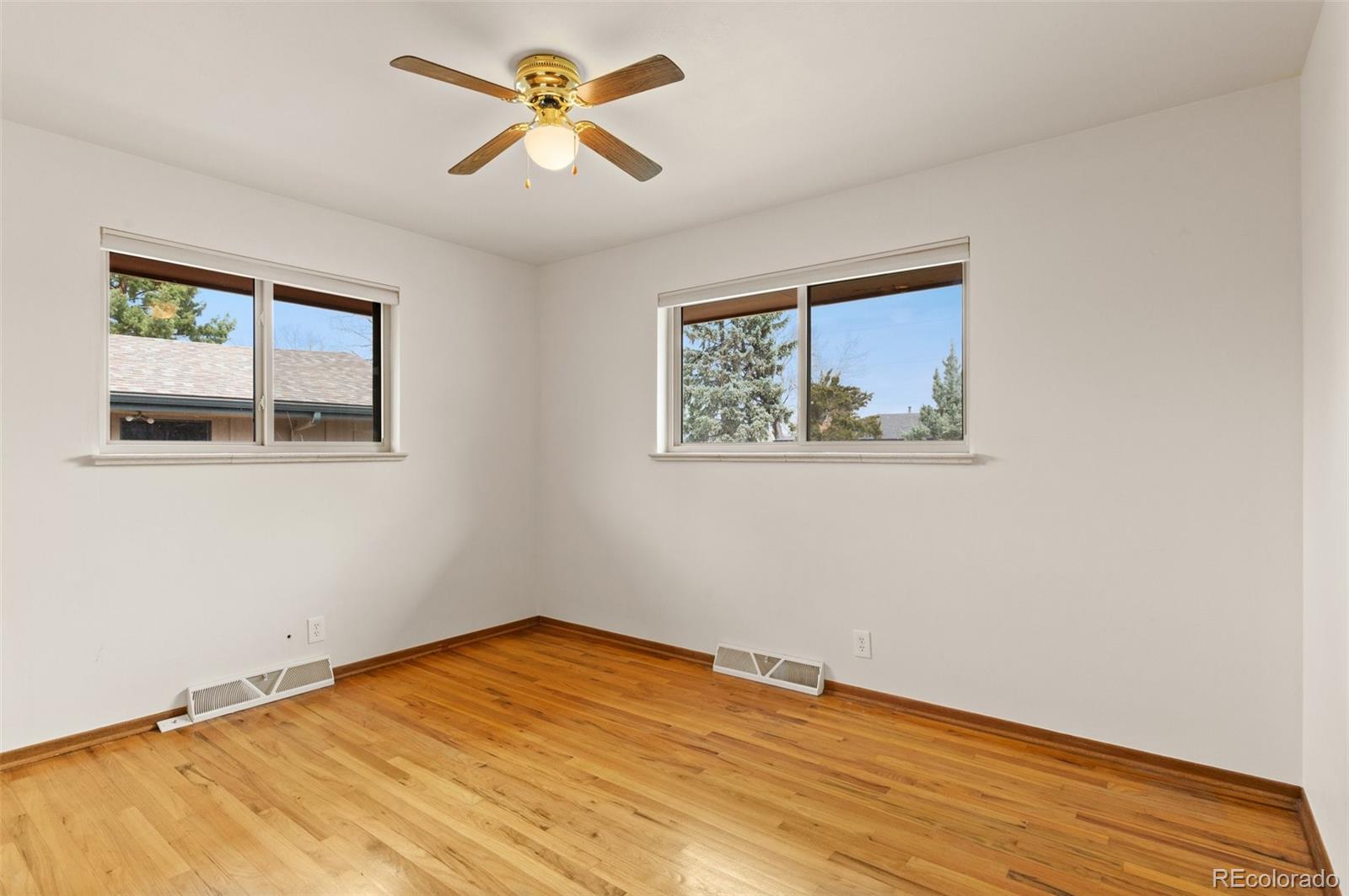 MLS Image #17 for 6161 s southwood drive,centennial, Colorado