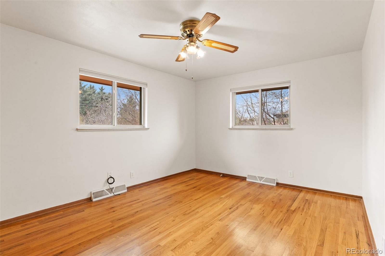 MLS Image #18 for 6161 s southwood drive,centennial, Colorado