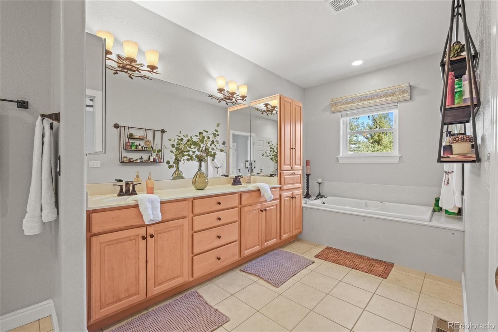 MLS Image #22 for 20957  horse bit way,morrison, Colorado