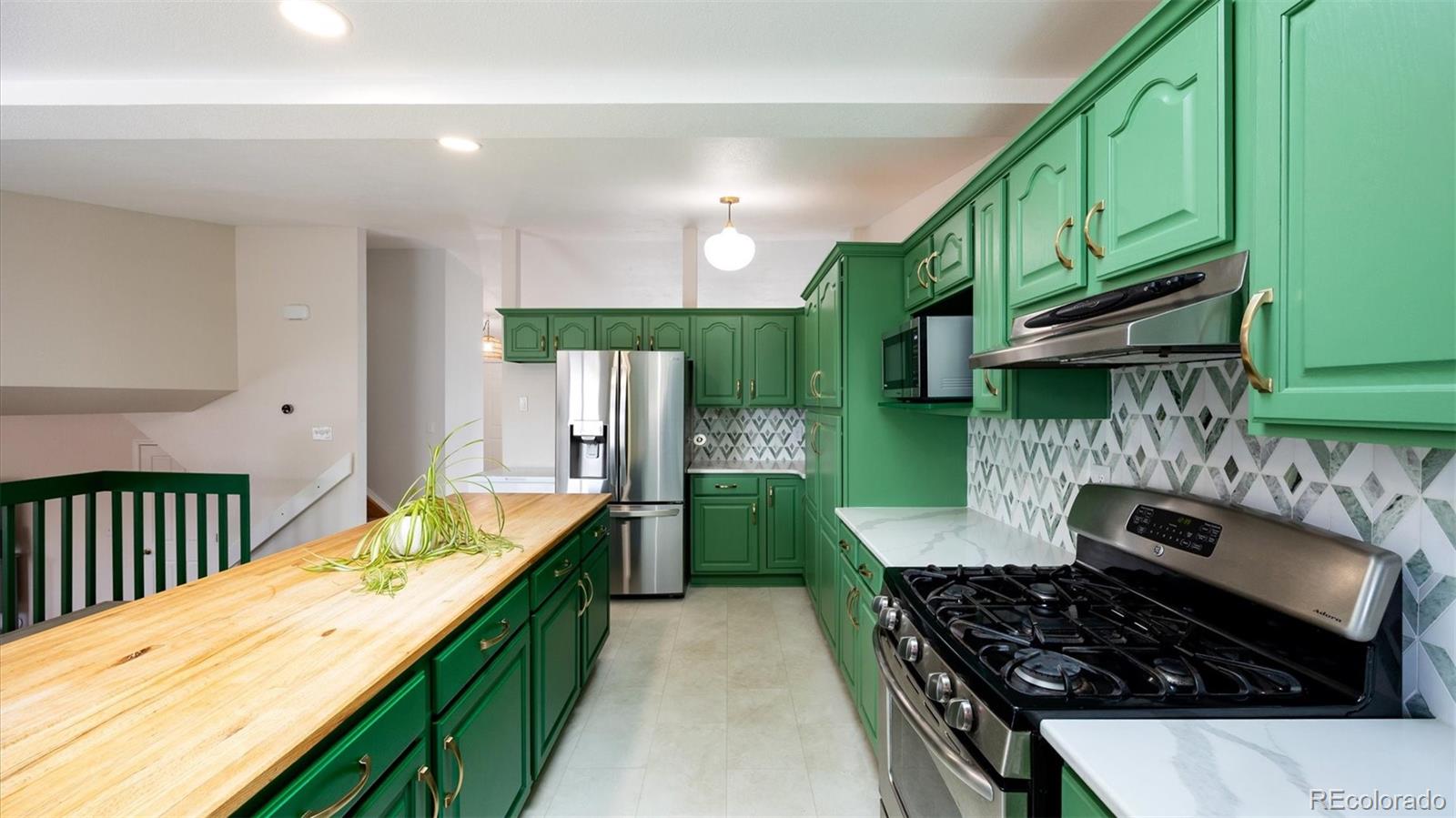 MLS Image #4 for 4170  vicksburg terrace,colorado springs, Colorado