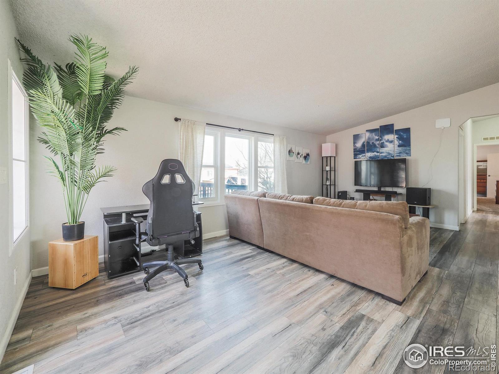 MLS Image #4 for 4504 s shenandoah street,greeley, Colorado