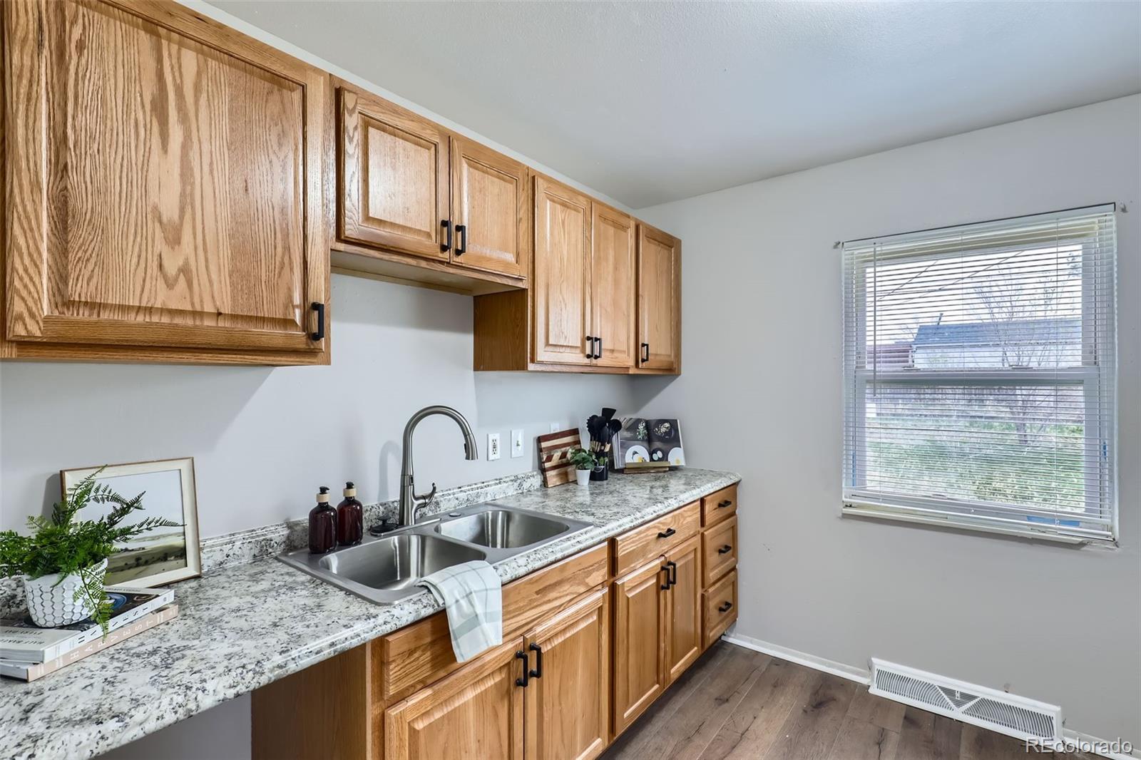 MLS Image #7 for 7080  birch street,commerce city, Colorado