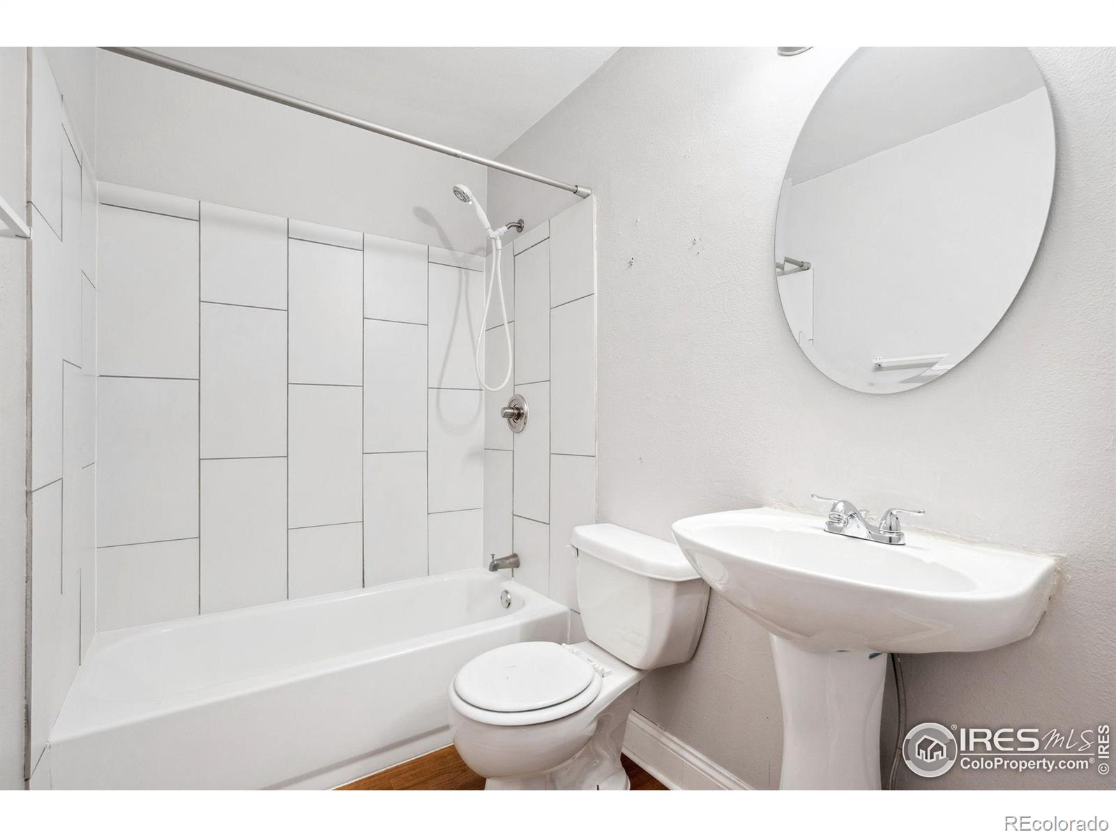 MLS Image #14 for 8212  washington street,denver, Colorado