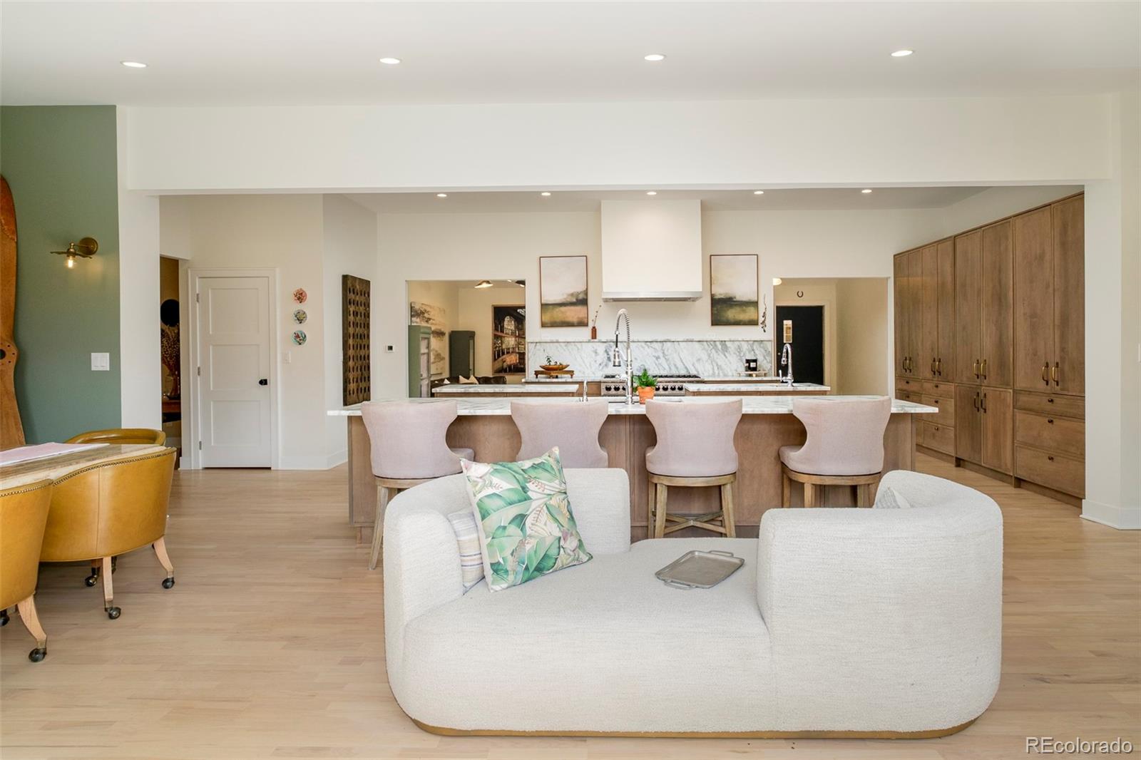 MLS Image #12 for 3235 s saint paul street,denver, Colorado