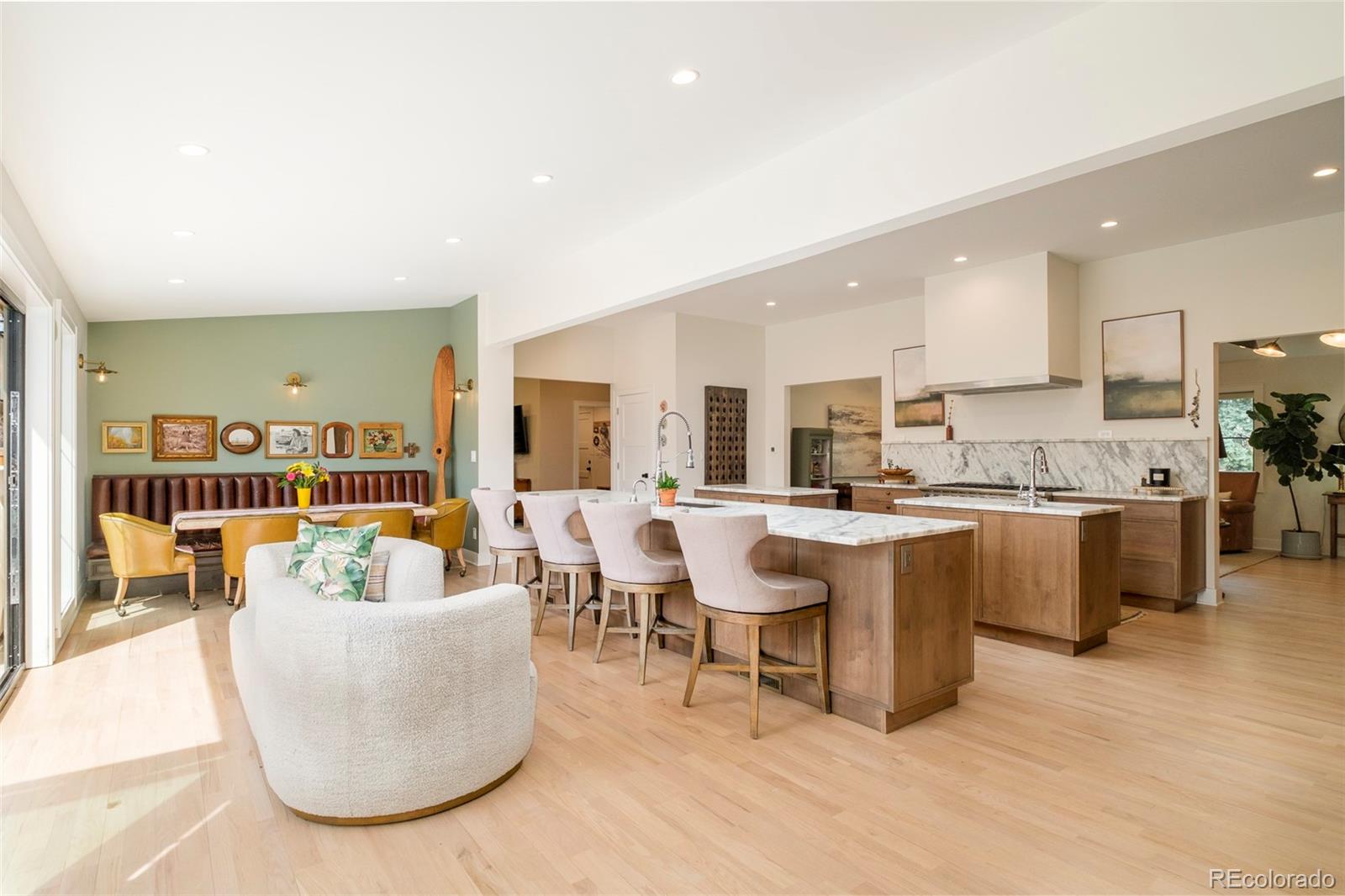 MLS Image #15 for 3235 s saint paul street,denver, Colorado