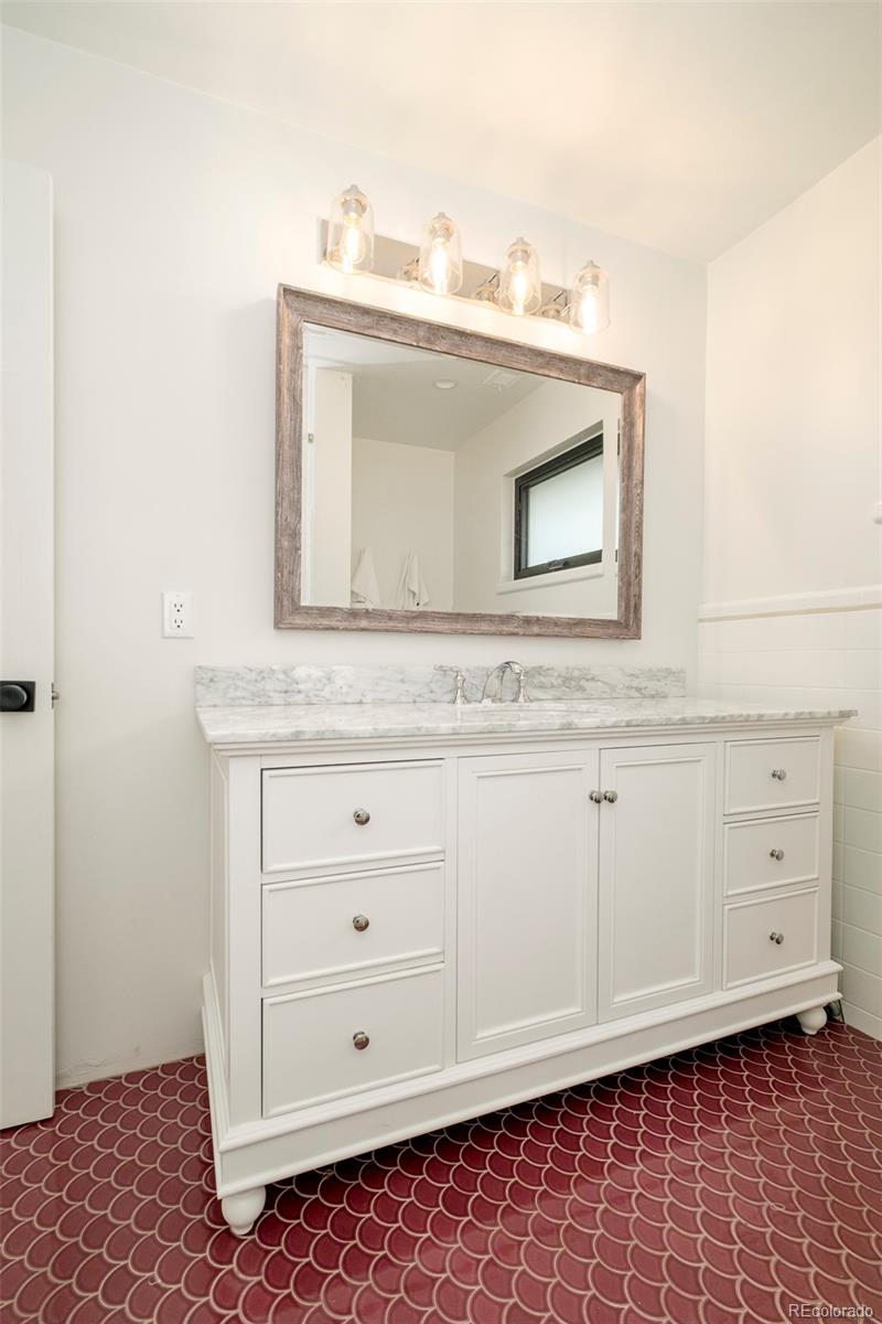 MLS Image #29 for 3235 s saint paul street,denver, Colorado