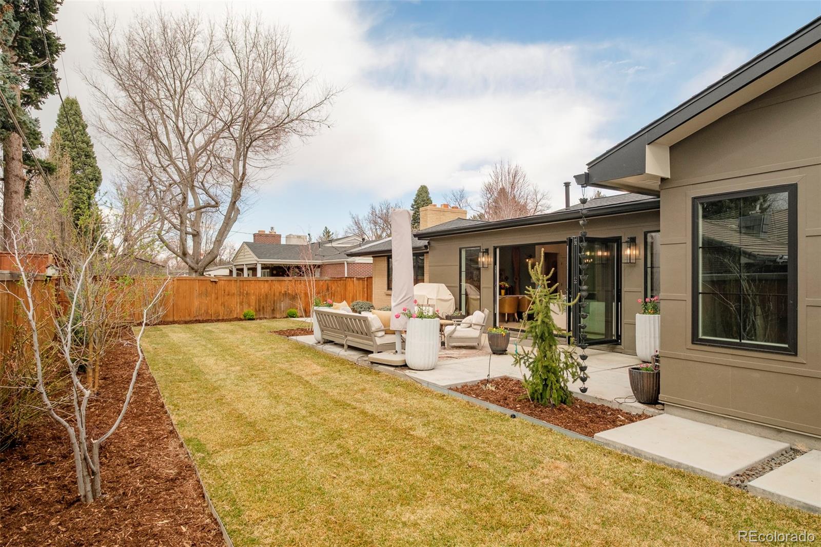 MLS Image #38 for 3235 s saint paul street,denver, Colorado