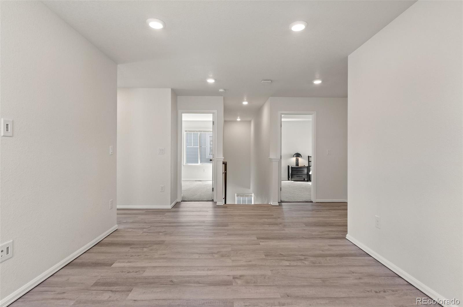MLS Image #14 for 455 n old hammer street,aurora, Colorado