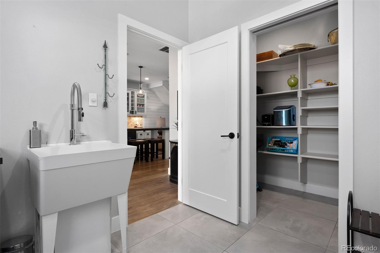 MLS Image #13 for 2948 s clarkson street,englewood, Colorado
