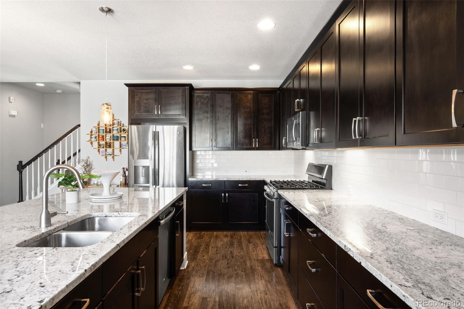 MLS Image #16 for 2366  central park boulevard,denver, Colorado