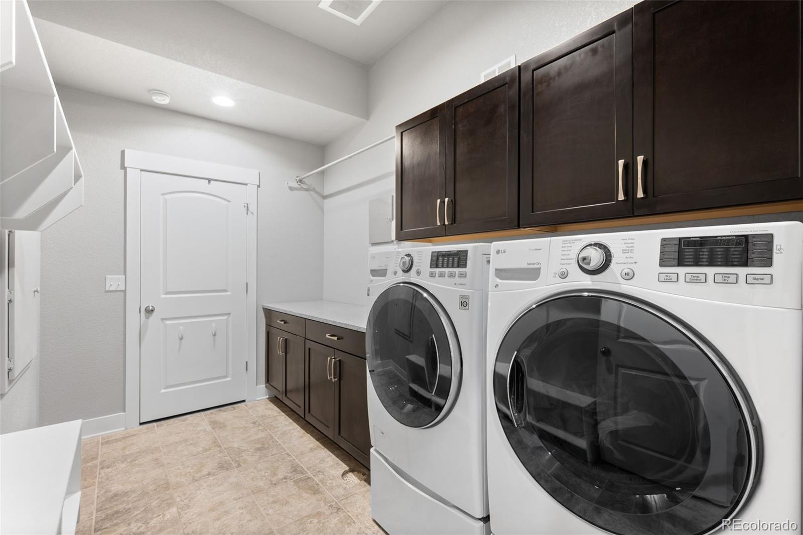 MLS Image #22 for 2366  central park boulevard,denver, Colorado