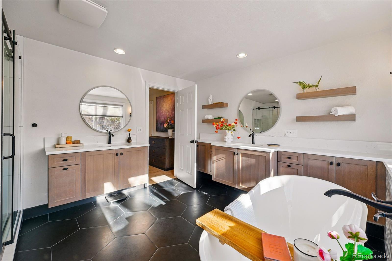 MLS Image #14 for 4074 s poplar way,denver, Colorado