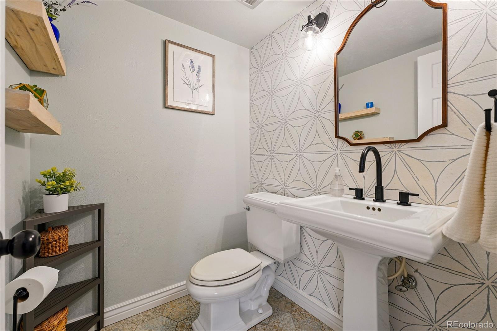 MLS Image #31 for 4074 s poplar way,denver, Colorado