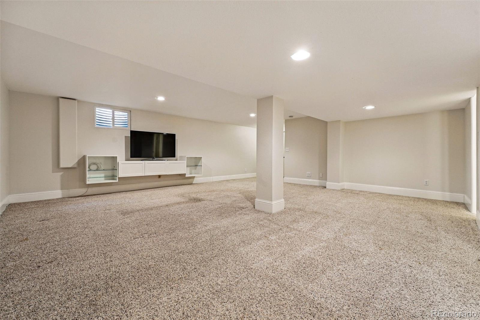 MLS Image #39 for 4074 s poplar way,denver, Colorado