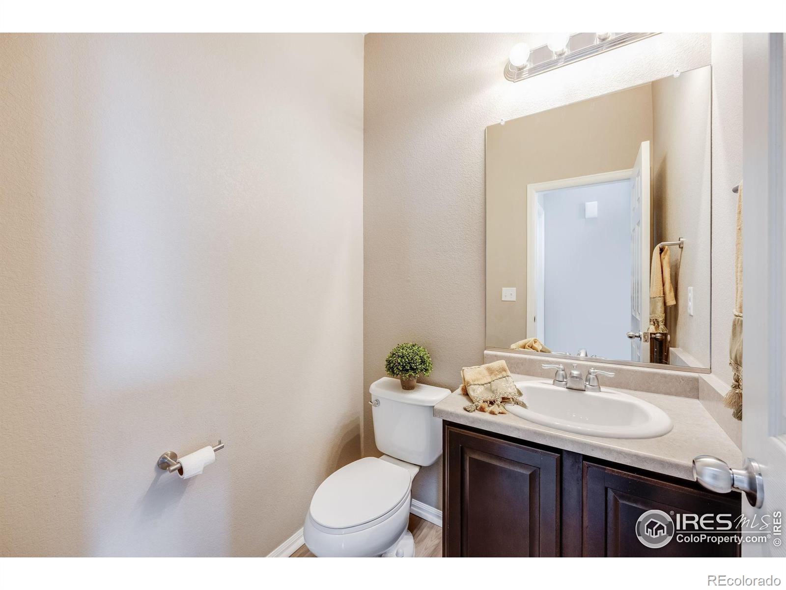 MLS Image #13 for 7588 e 122nd place,thornton, Colorado