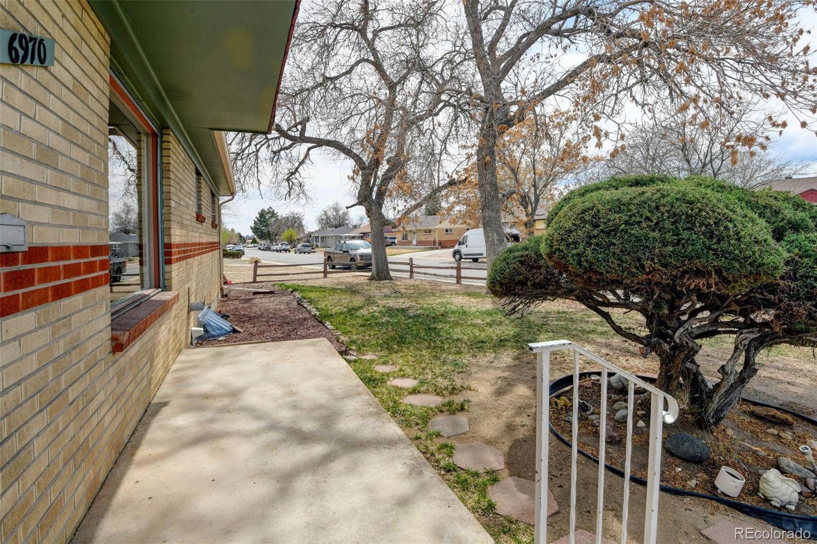 MLS Image #4 for 6970  avrum drive,denver, Colorado