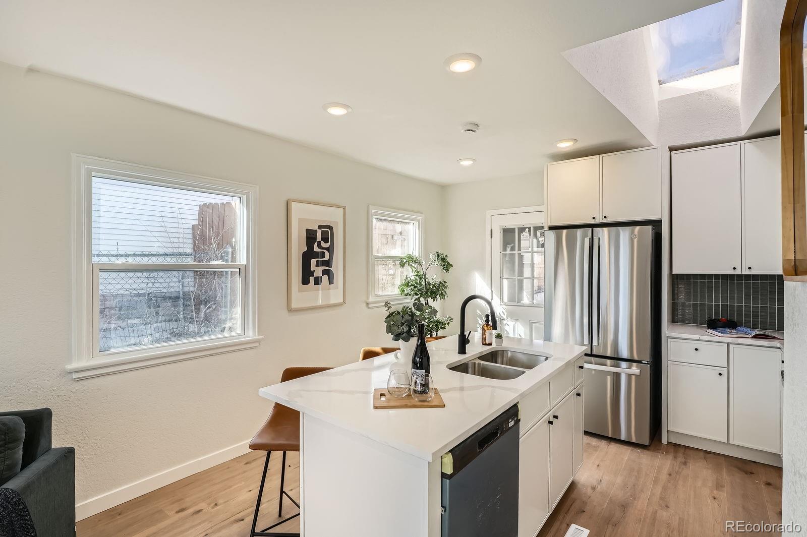 MLS Image #7 for 35 n vrain street,denver, Colorado