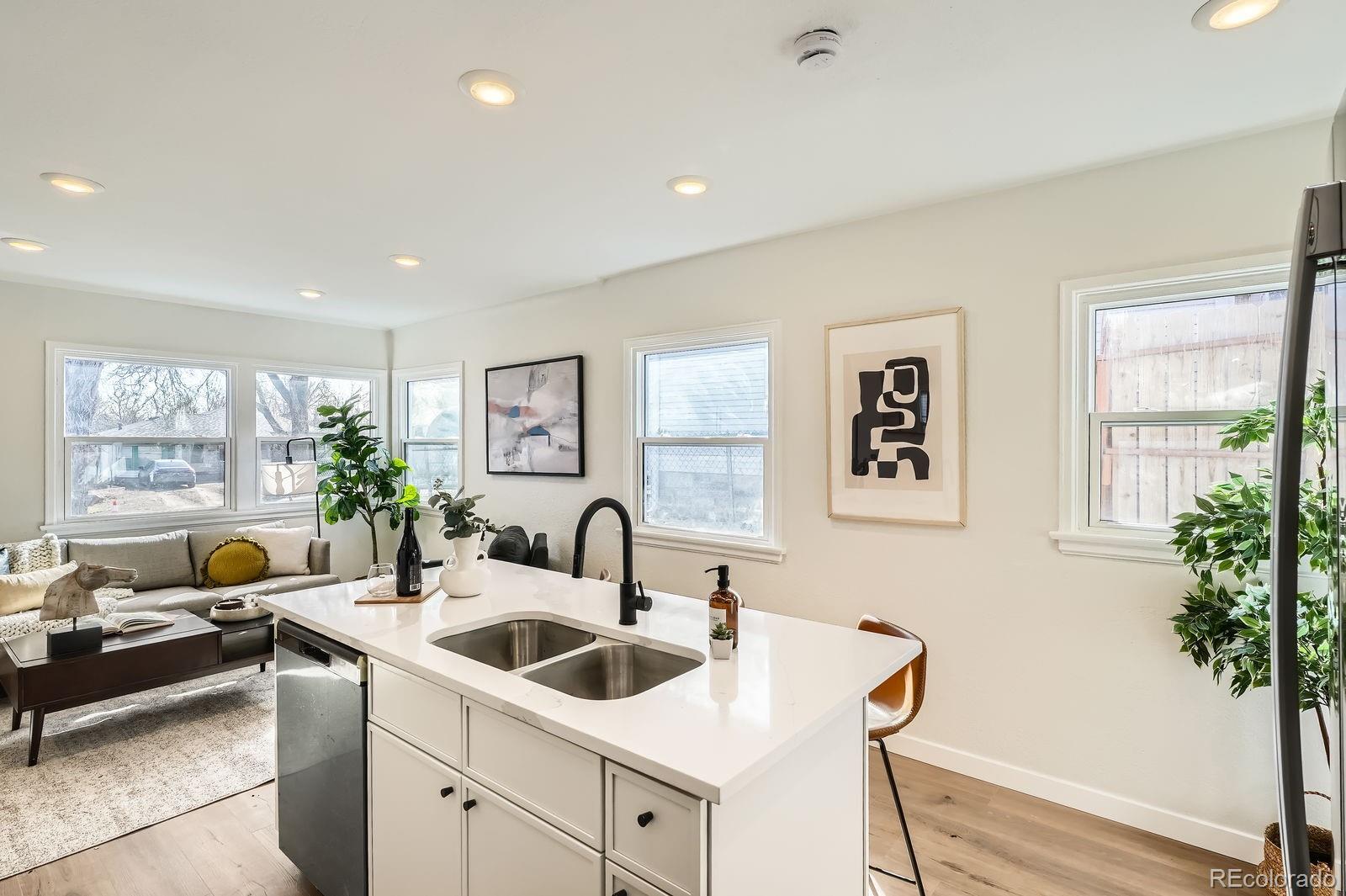 MLS Image #9 for 35 n vrain street,denver, Colorado