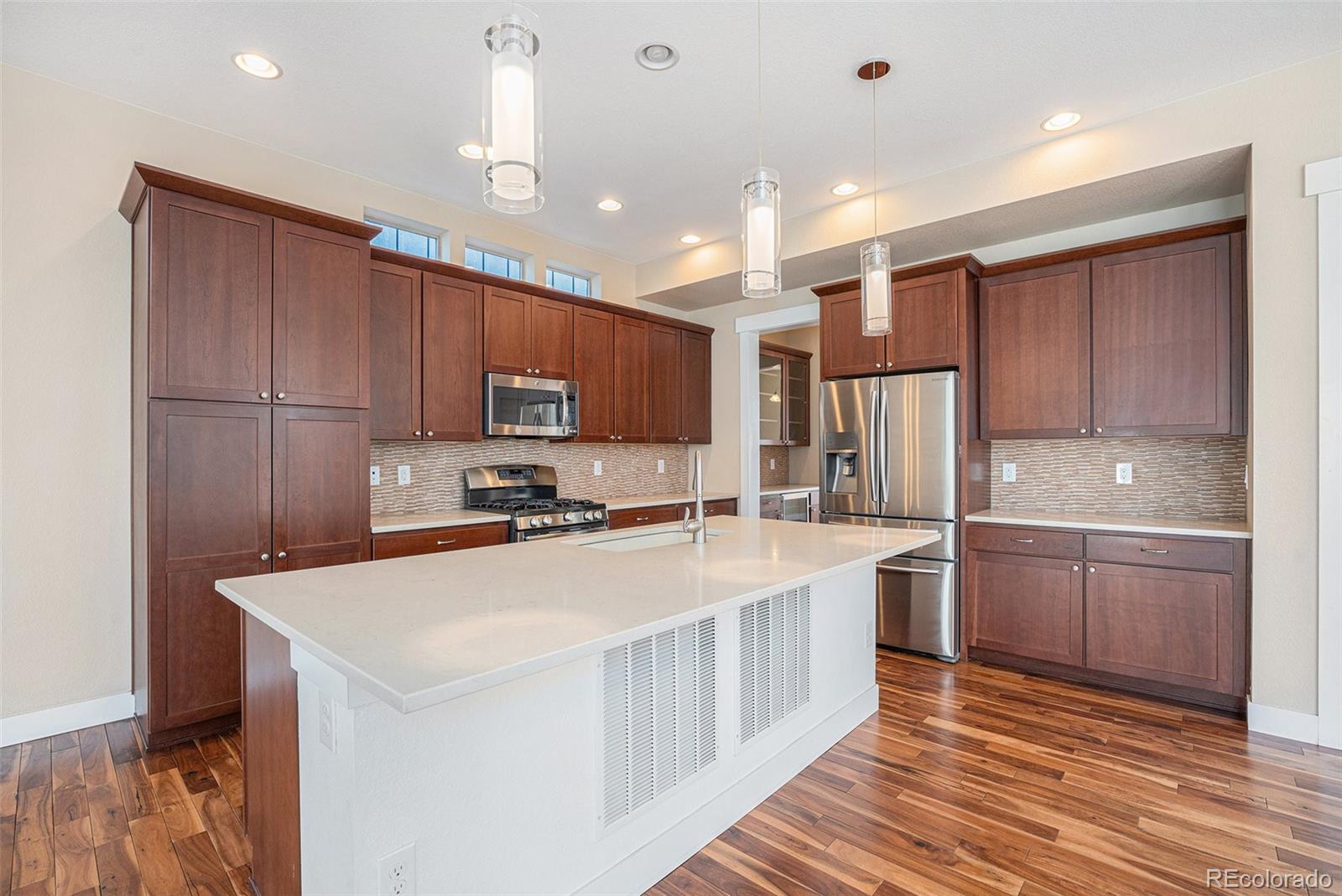 MLS Image #3 for 4941 n xenia street,denver, Colorado
