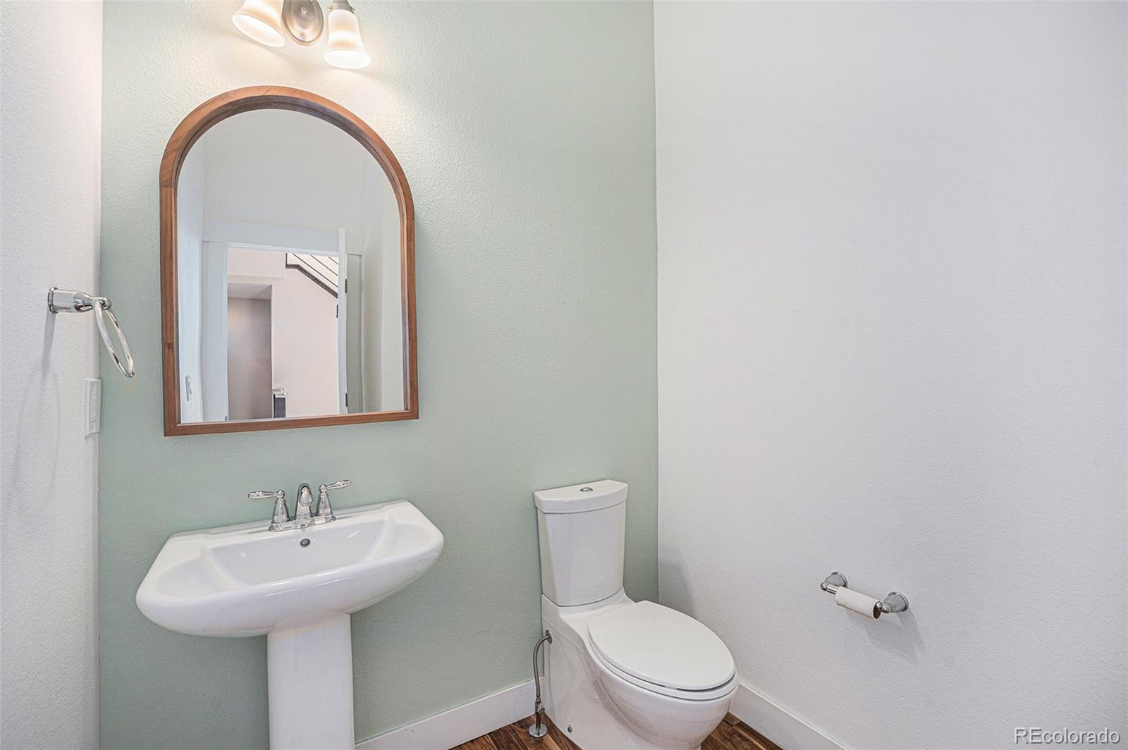 MLS Image #9 for 4941 n xenia street,denver, Colorado
