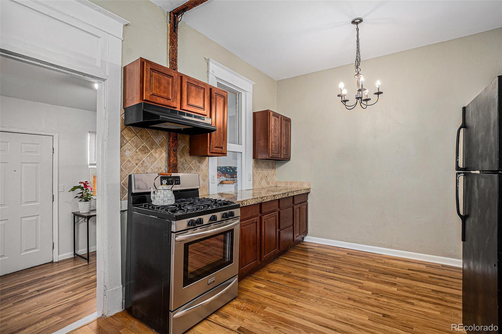 MLS Image #5 for 301  fox street,denver, Colorado