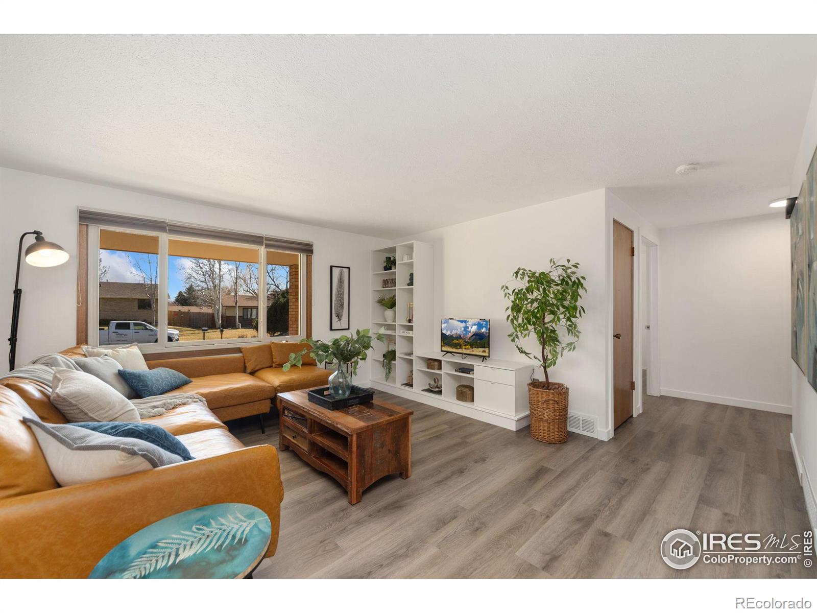 MLS Image #9 for 563 w 48th street,loveland, Colorado