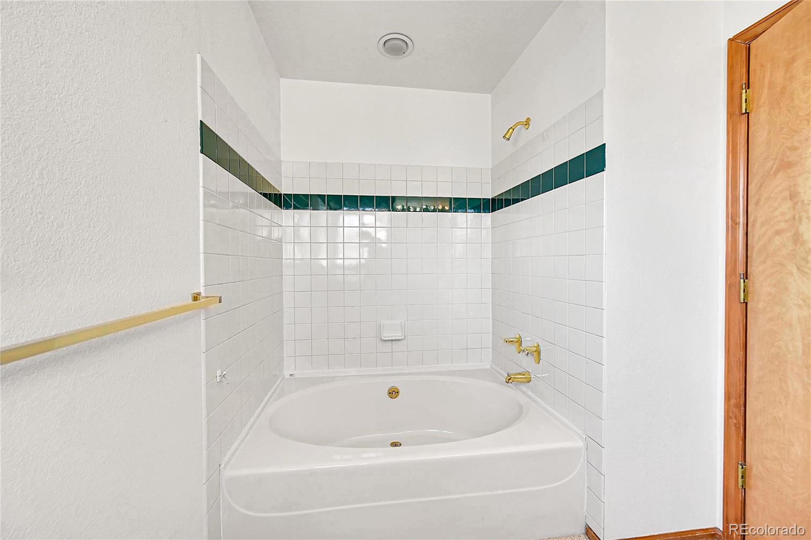 MLS Image #19 for 18736 e powers place,aurora, Colorado