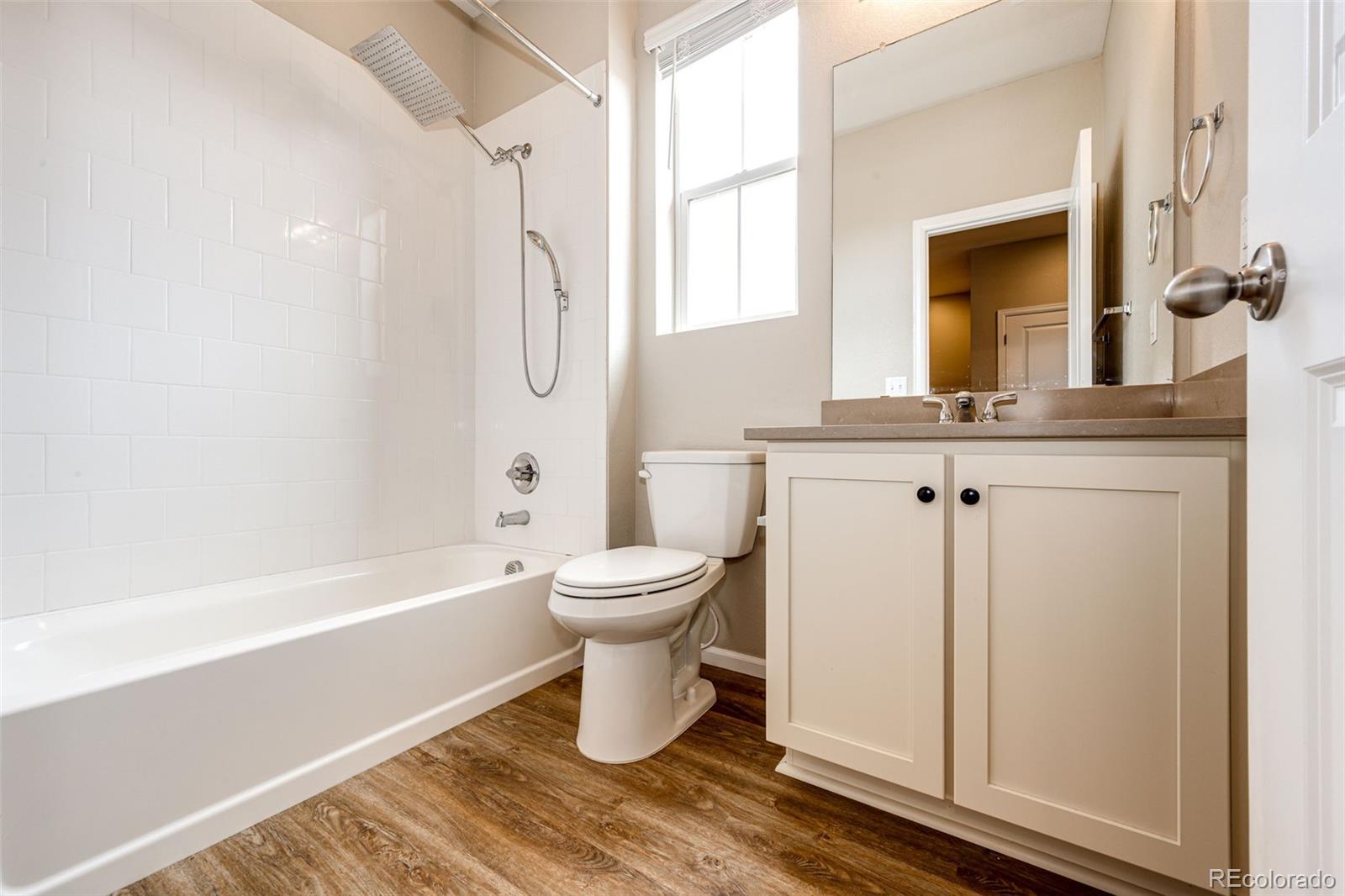 MLS Image #16 for 24263 e 41st avenue,aurora, Colorado