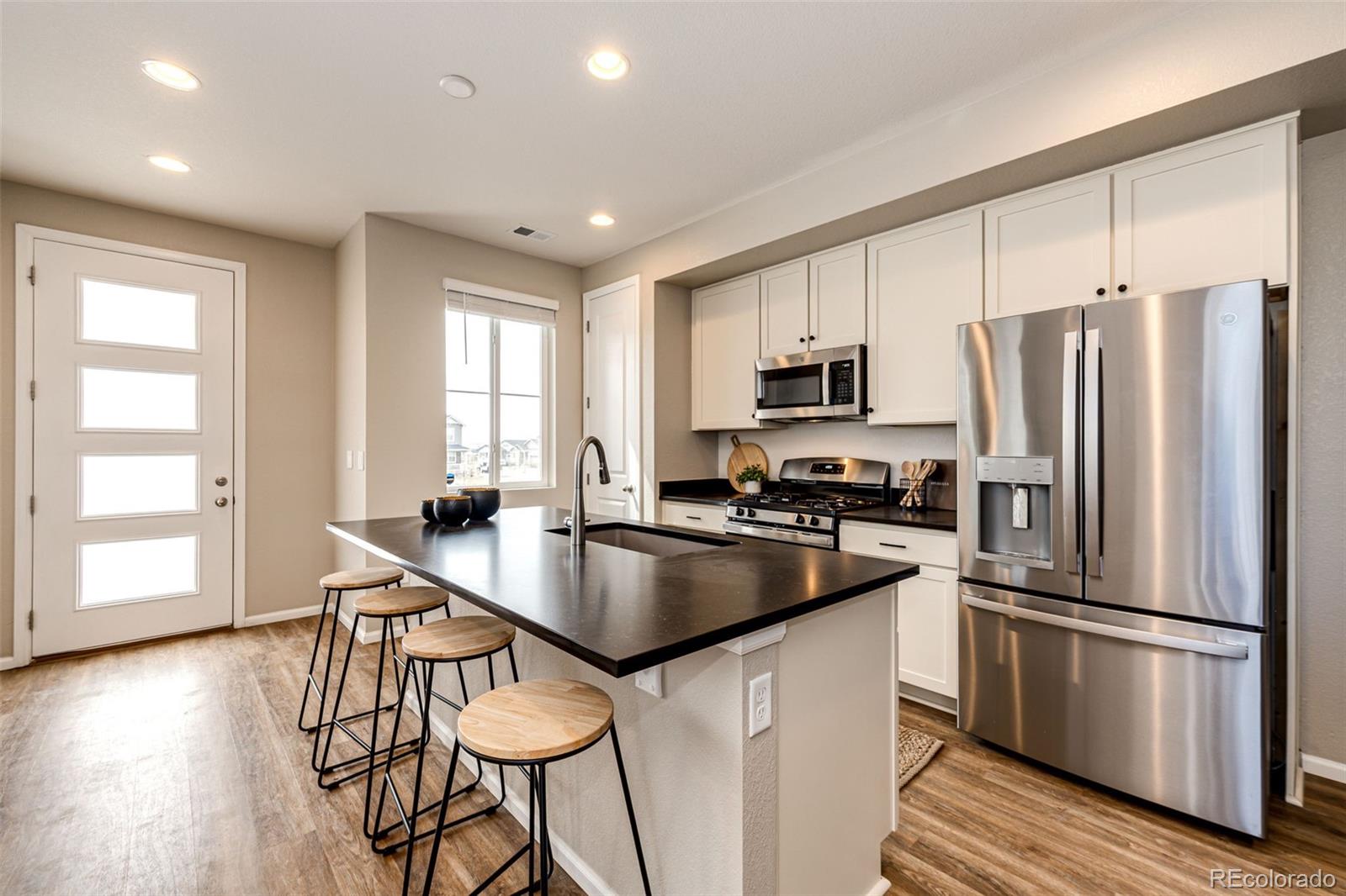 MLS Image #3 for 24263 e 41st avenue,aurora, Colorado