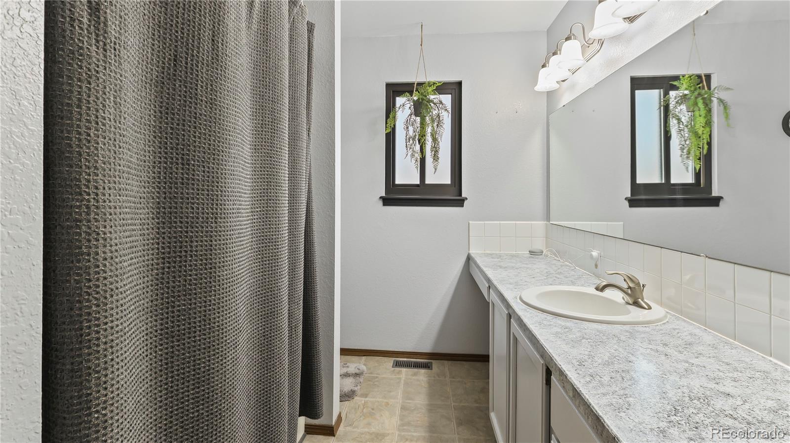 MLS Image #10 for 314  becky street,wiggins, Colorado