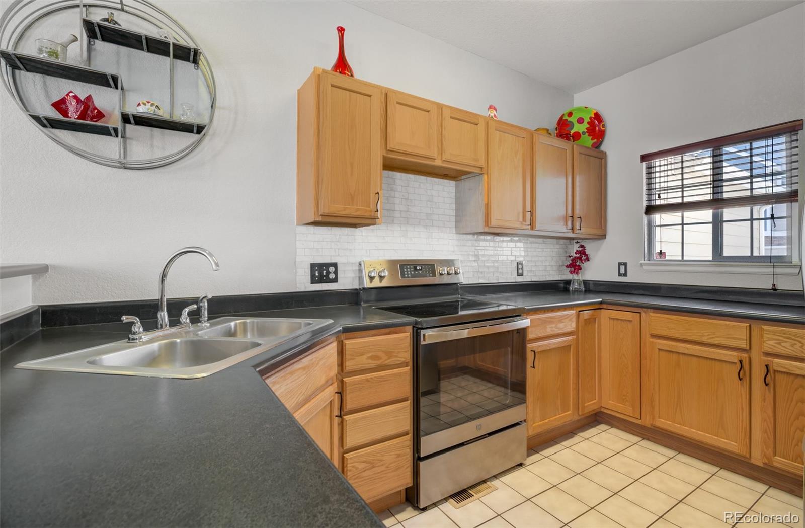 MLS Image #5 for 1496  red cliff way ,castle rock, Colorado