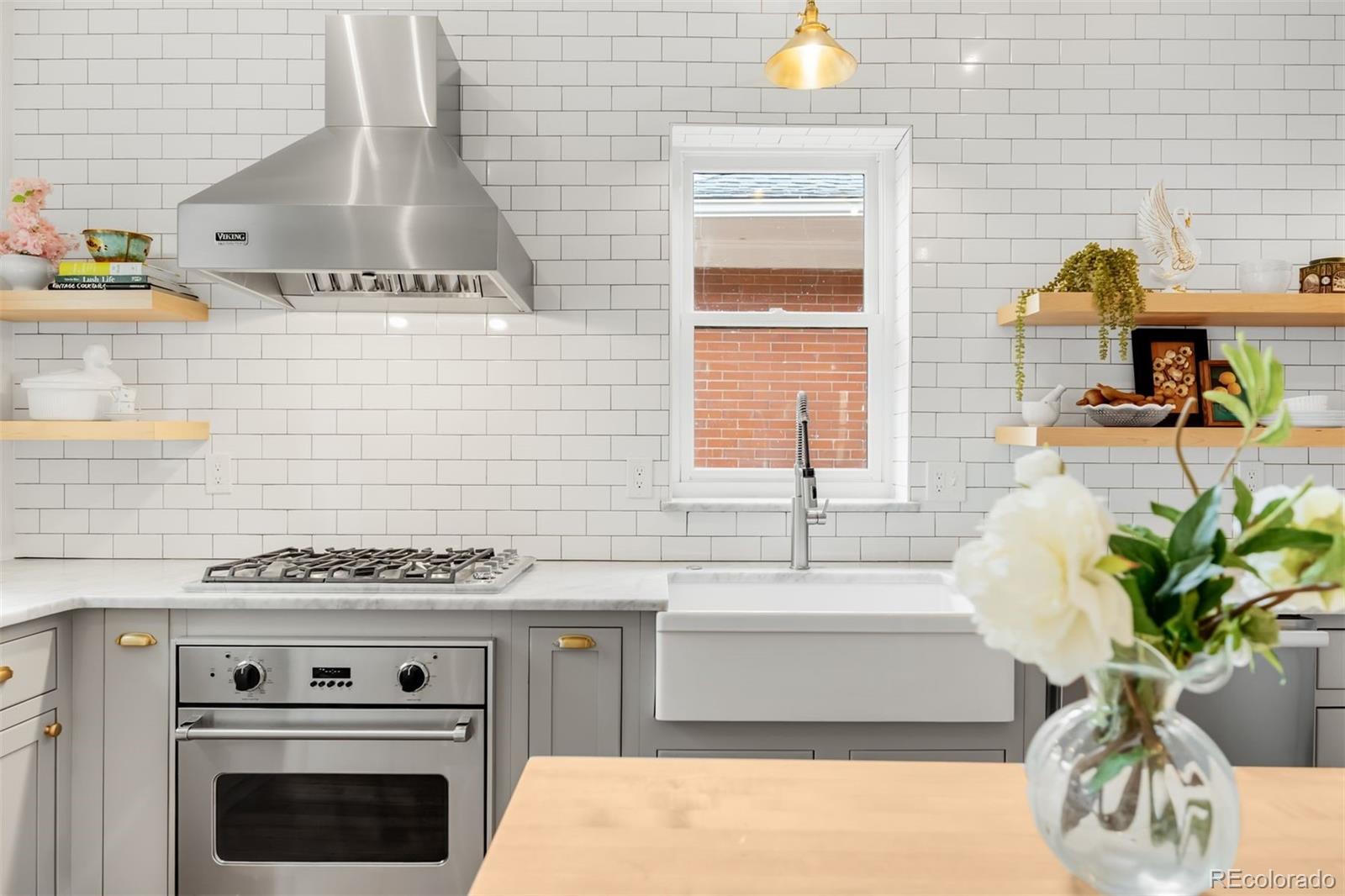 MLS Image #15 for 562 n pennsylvania street,denver, Colorado