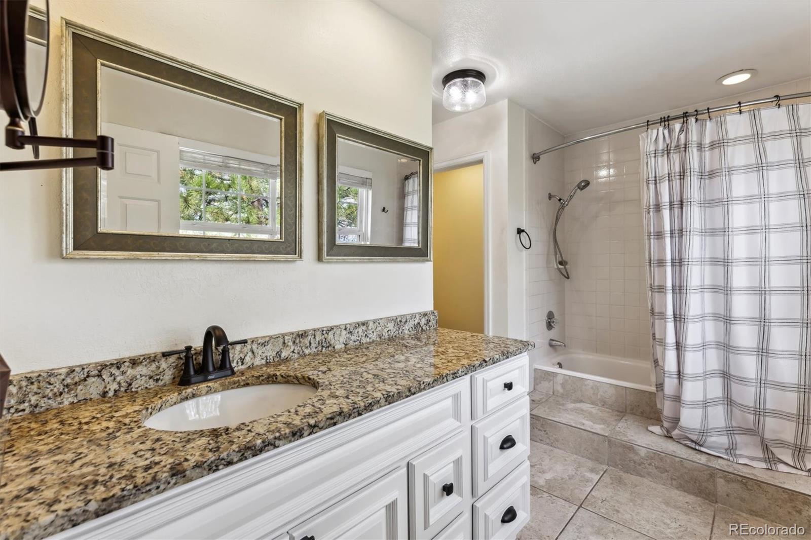 MLS Image #11 for 2182 s victor street,aurora, Colorado