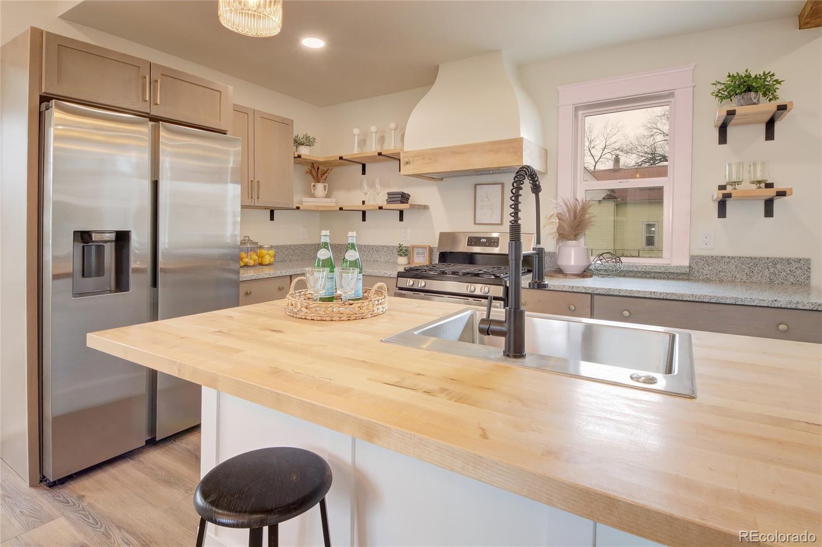 MLS Image #6 for 1902 w cucharras street,colorado springs, Colorado