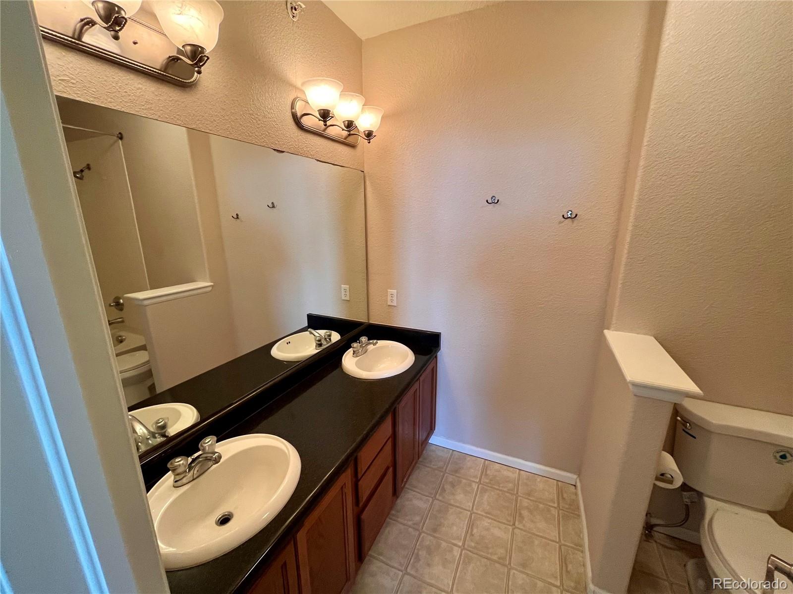 MLS Image #14 for 15700 e jamison drive,englewood, Colorado