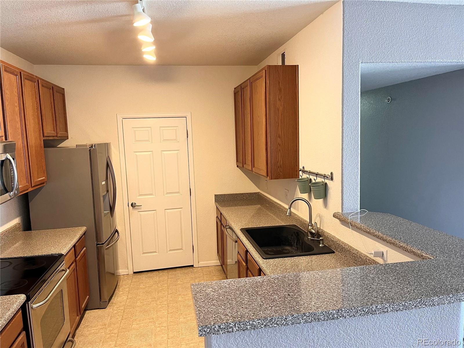 MLS Image #19 for 15700 e jamison drive,englewood, Colorado