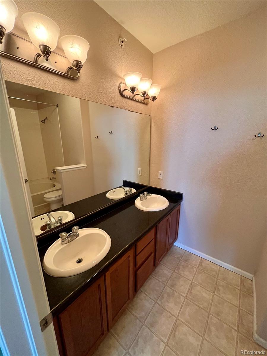 MLS Image #24 for 15700 e jamison drive,englewood, Colorado