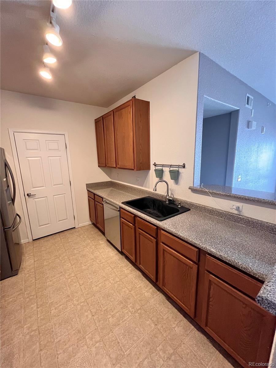 MLS Image #36 for 15700 e jamison drive,englewood, Colorado