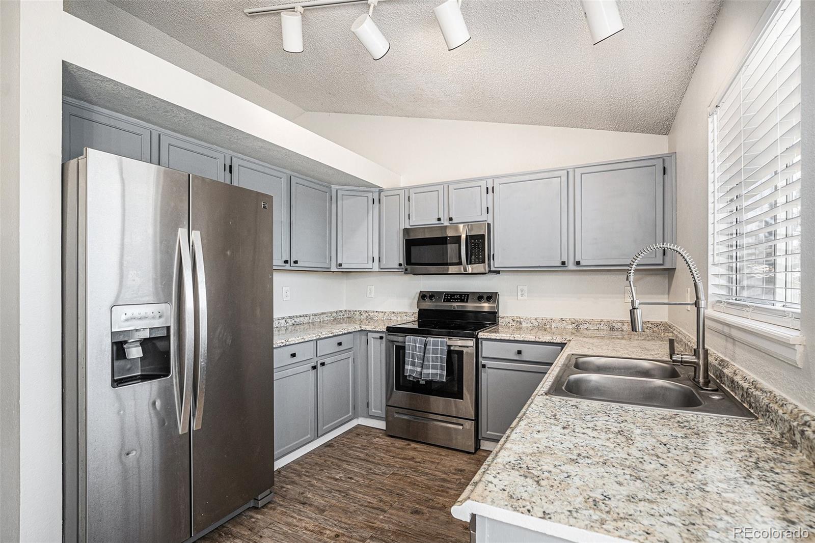 MLS Image #5 for 4871 s dunkirk way,centennial, Colorado
