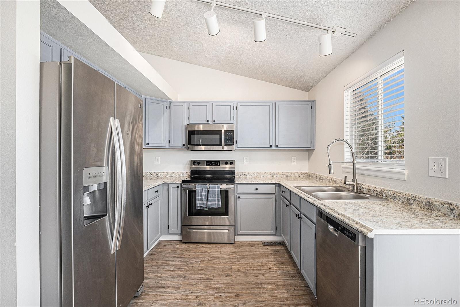 MLS Image #6 for 4871 s dunkirk way,centennial, Colorado
