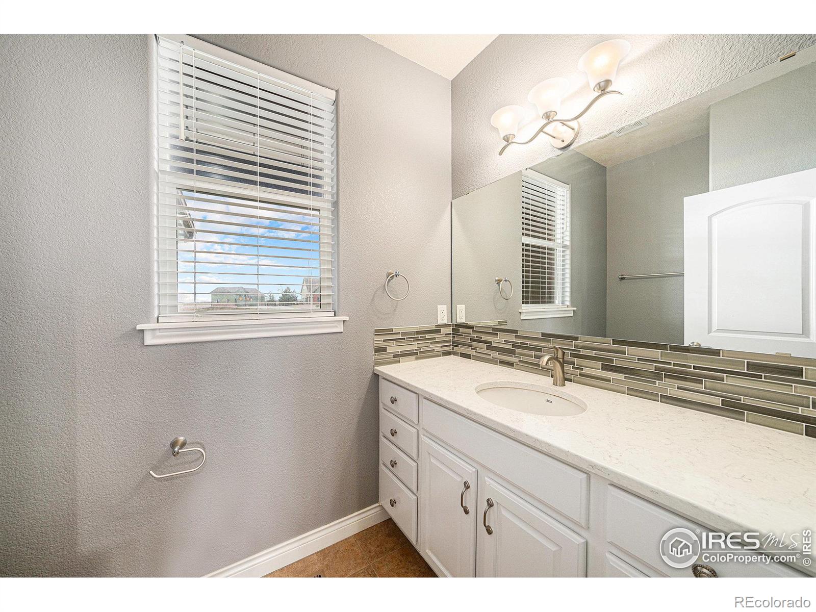 MLS Image #19 for 1133  shelby drive,berthoud, Colorado