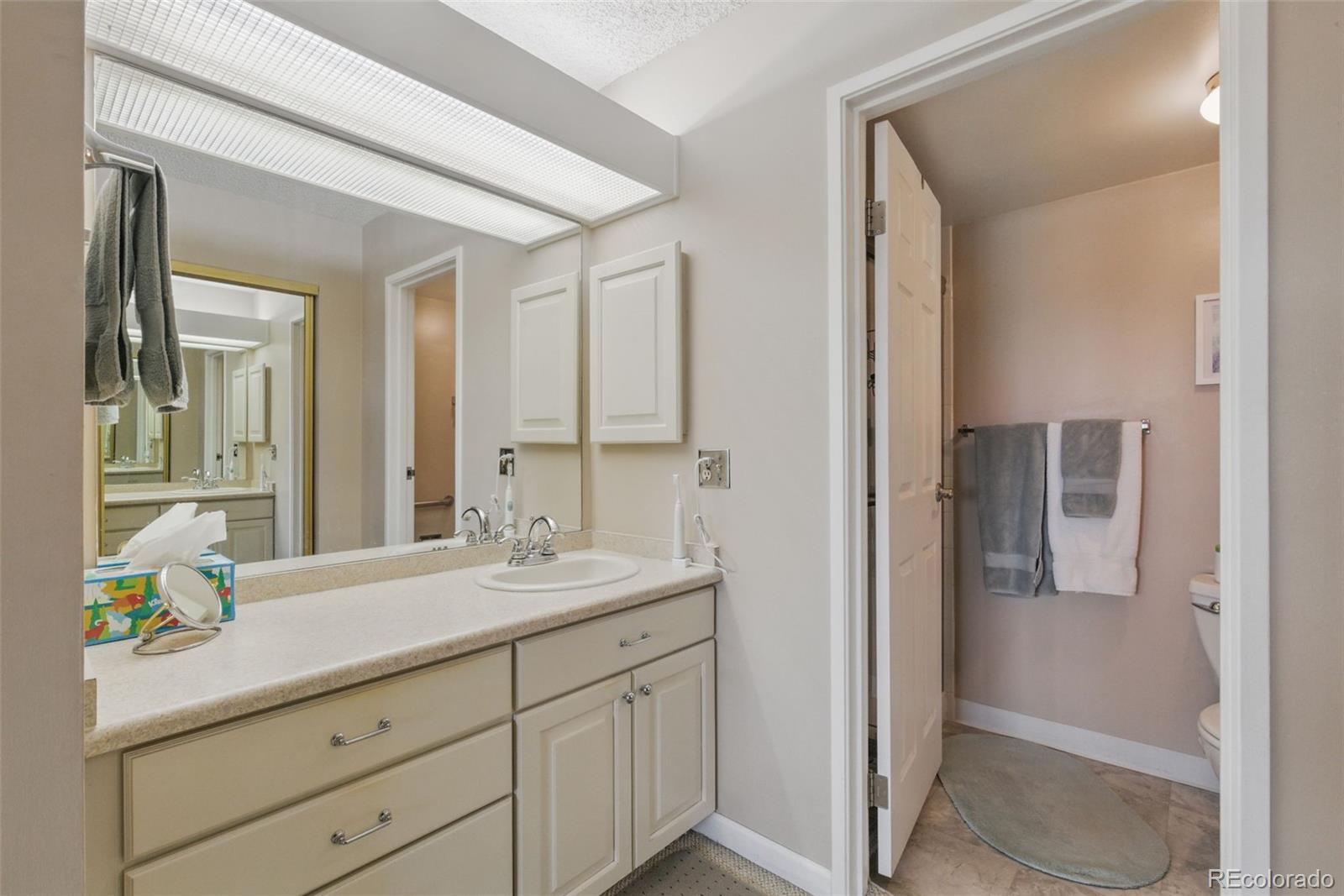 MLS Image #11 for 13631 e marina drive,aurora, Colorado
