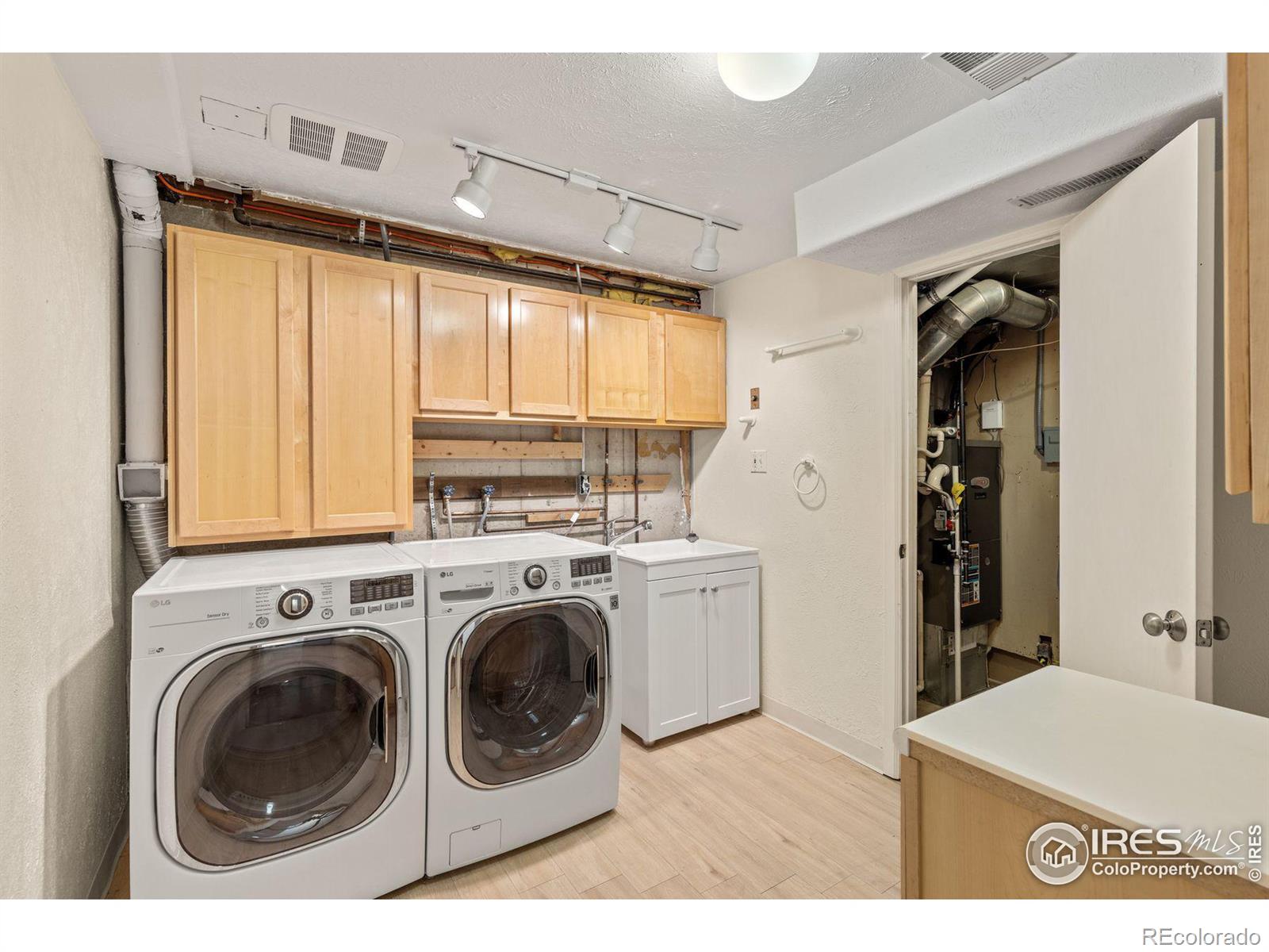 MLS Image #28 for 1385  bear mountain drive,boulder, Colorado