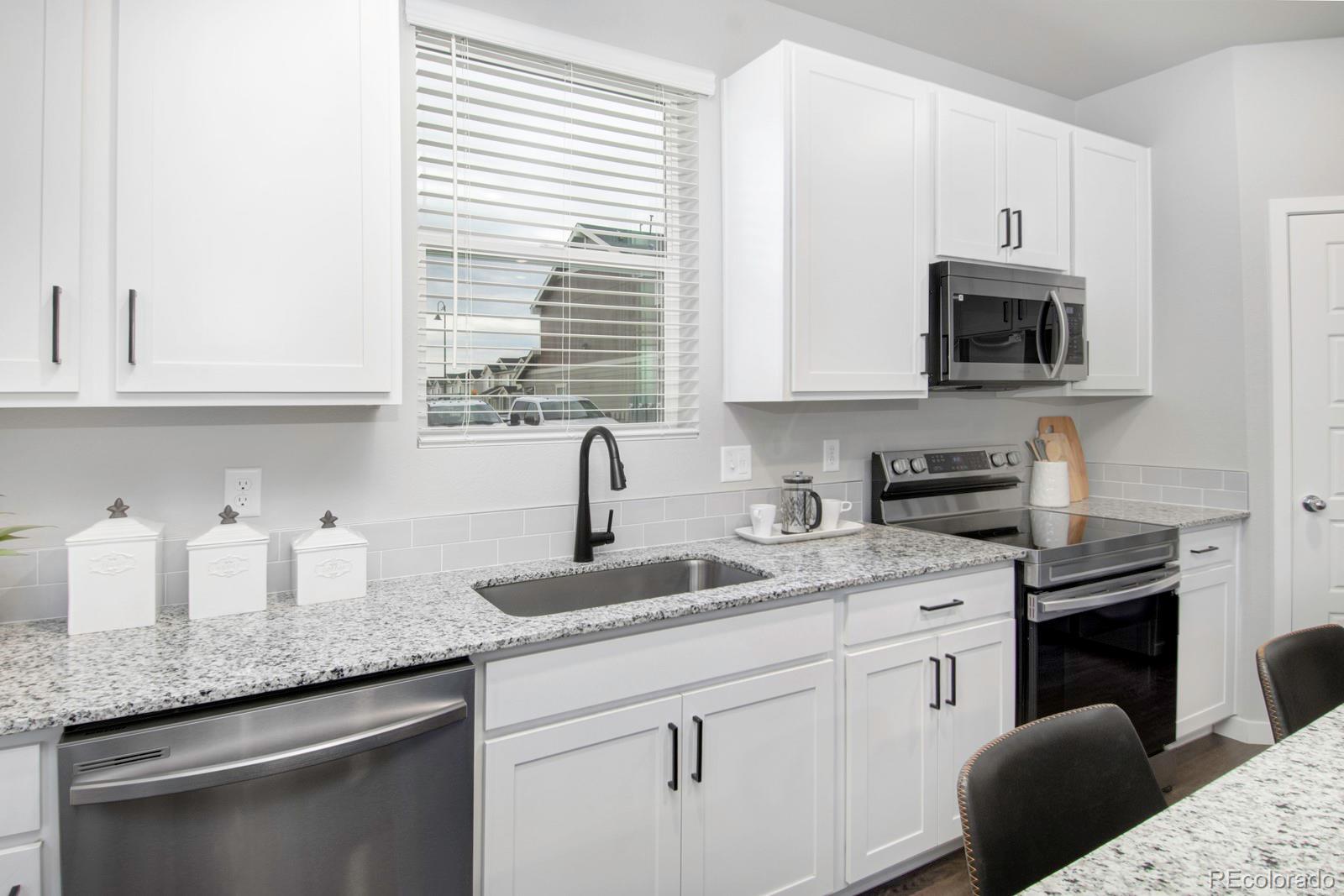 MLS Image #8 for 299  penguin street,johnstown, Colorado