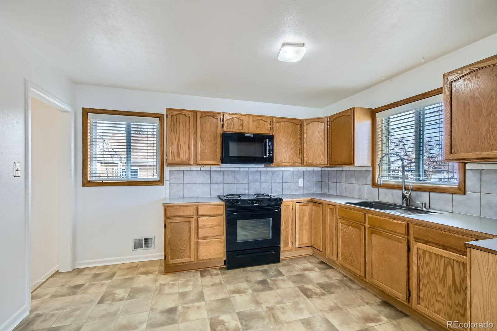MLS Image #9 for 283  garland drive,northglenn, Colorado