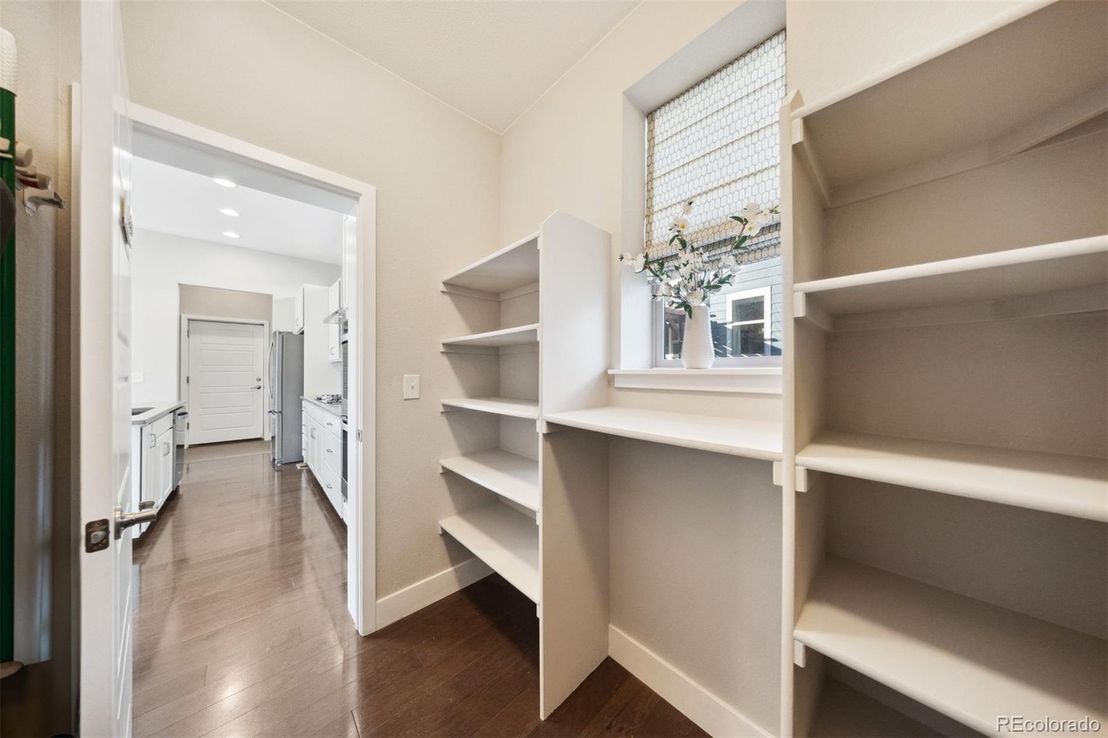 MLS Image #13 for 5965  hanover street,denver, Colorado