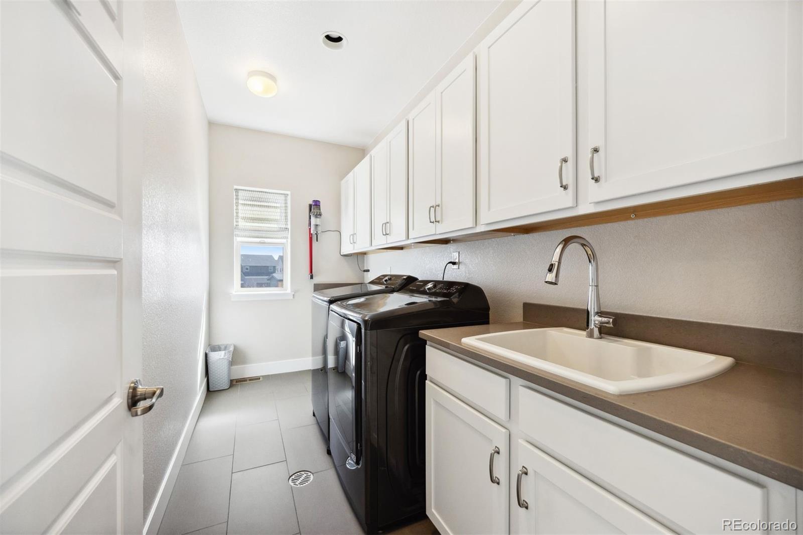 MLS Image #25 for 5965  hanover street,denver, Colorado