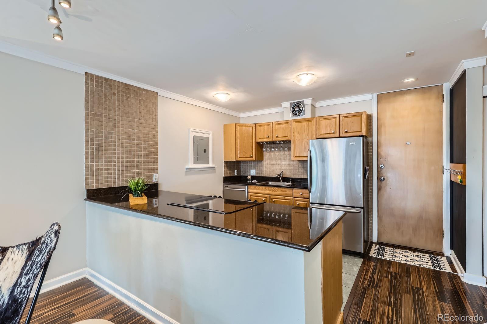 MLS Image #9 for 1050 n corona street,denver, Colorado